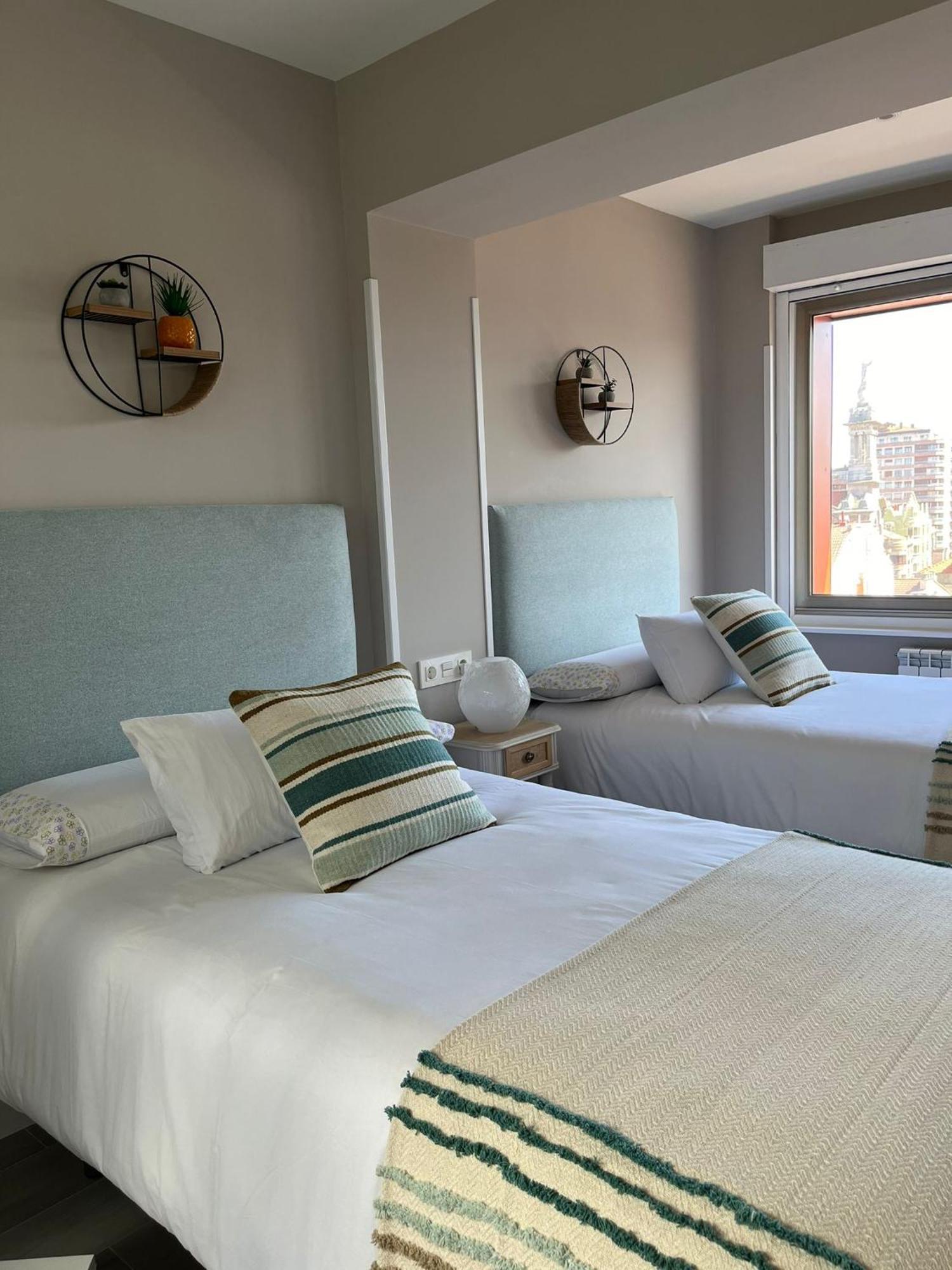 El Mirador Del Centro Apartment Хихон Екстериор снимка