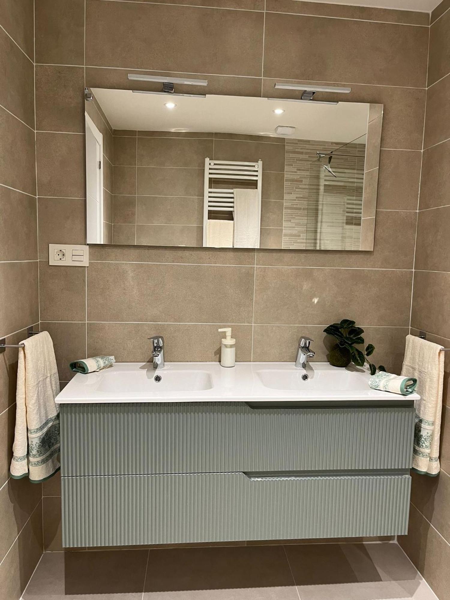 El Mirador Del Centro Apartment Хихон Екстериор снимка